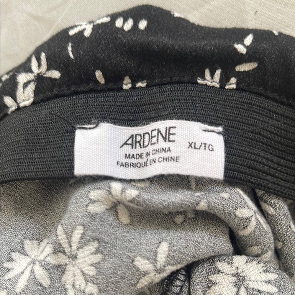 Ardene lot 2 skirts - Picture 2 of 4